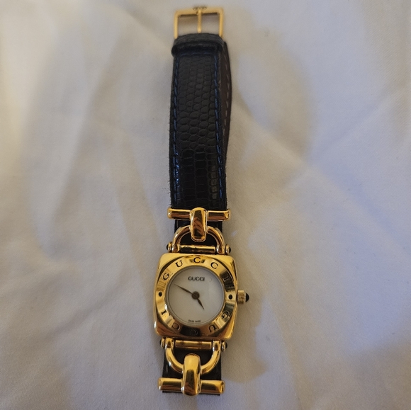 Gucc 6300l Watch - Picture 1 of 8
